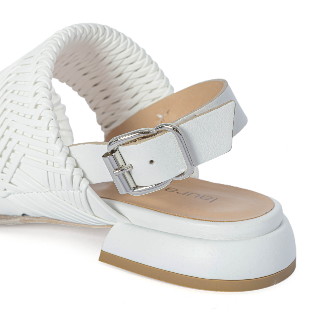 SANDALI IN PELLE