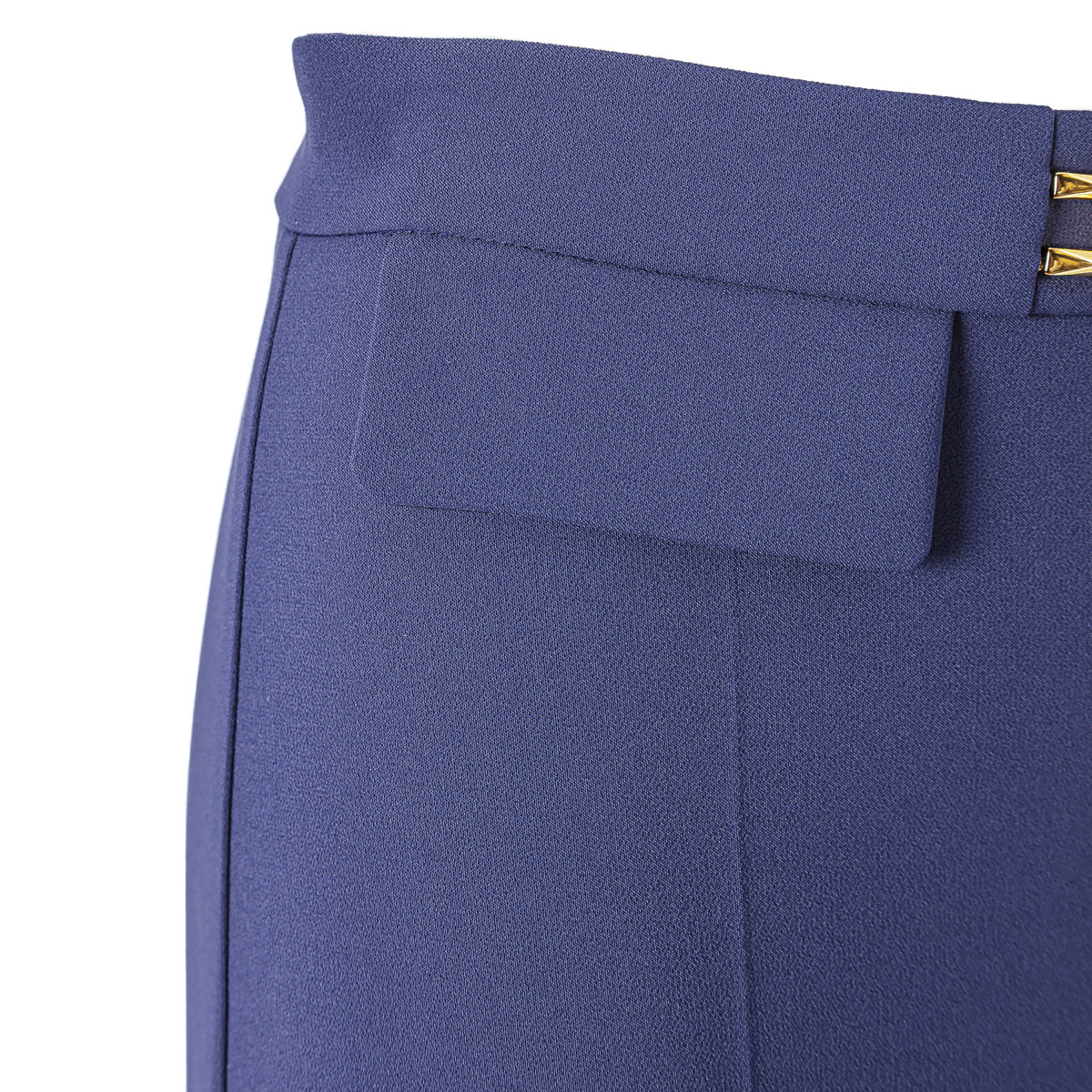 PANTALONE CON PATTE E ACCESSORIO MORSETTO