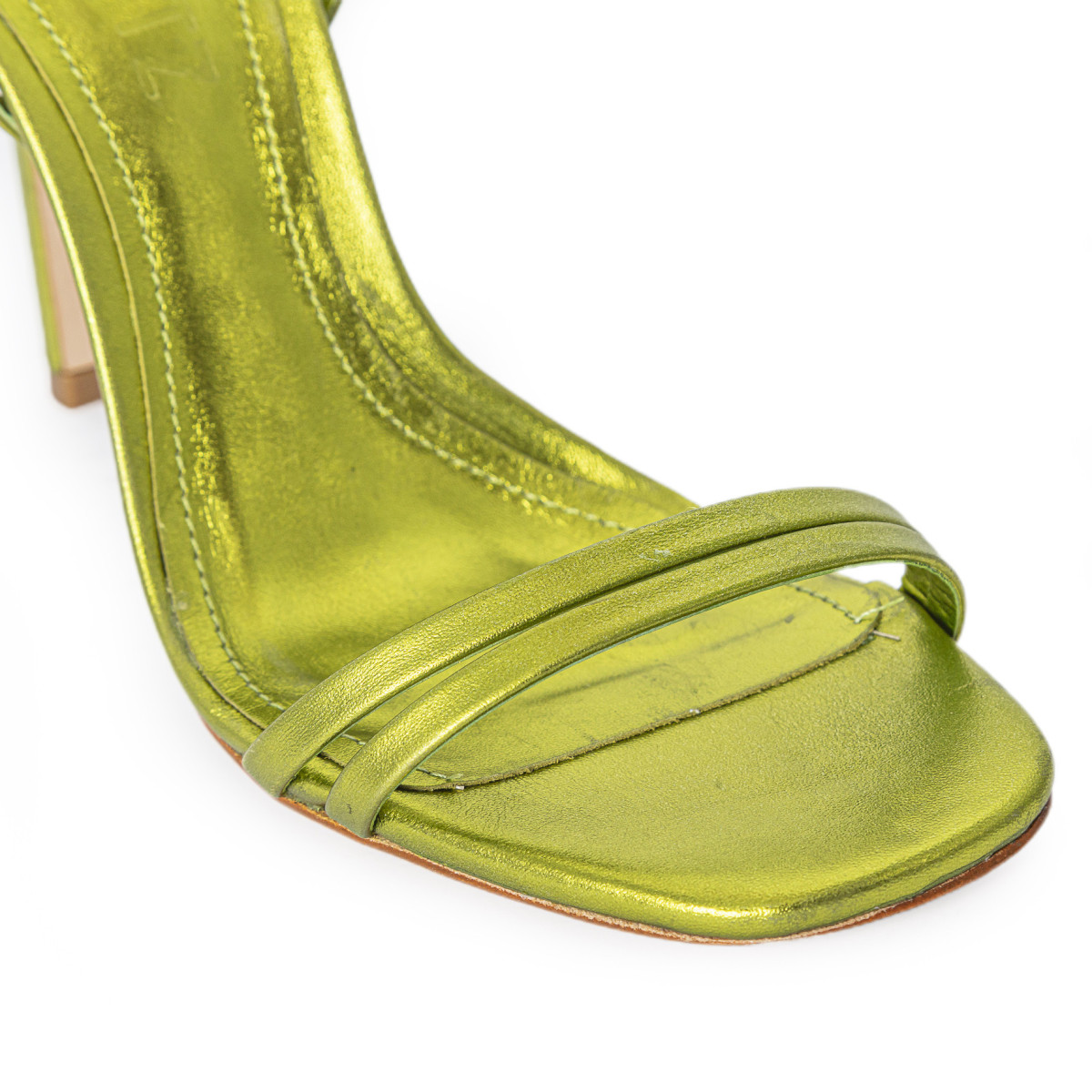 SANDALI IN PELLE LAMINATA