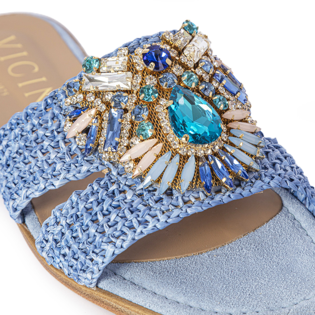 CIABATTINA IN RAFIA CON ACCESSORIO GIOIELLO