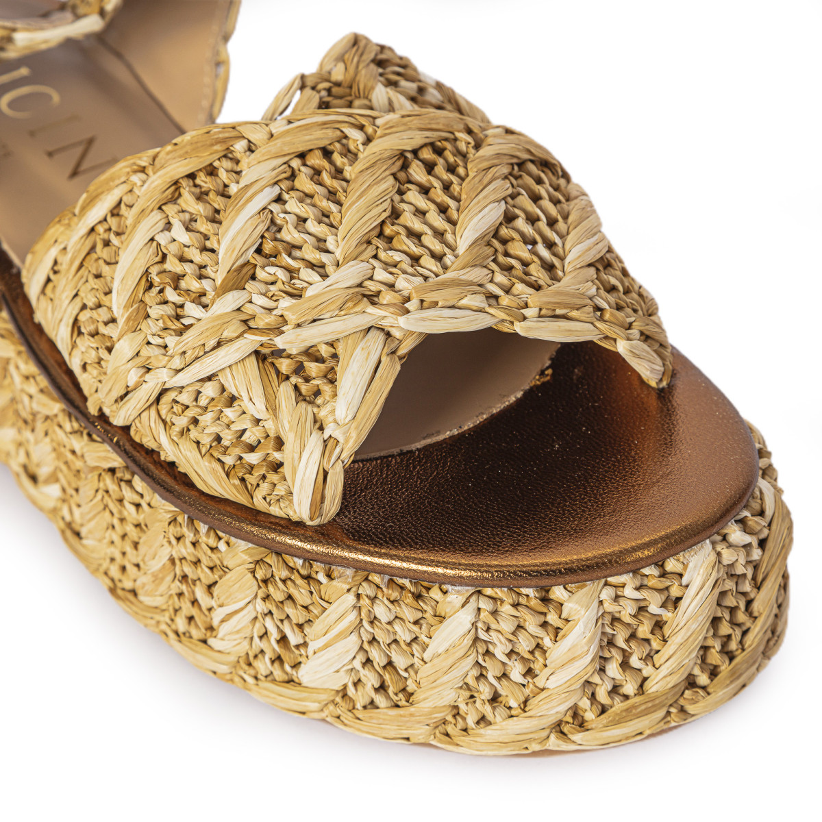 SANDALI IN RAFIA INTRECCIATA