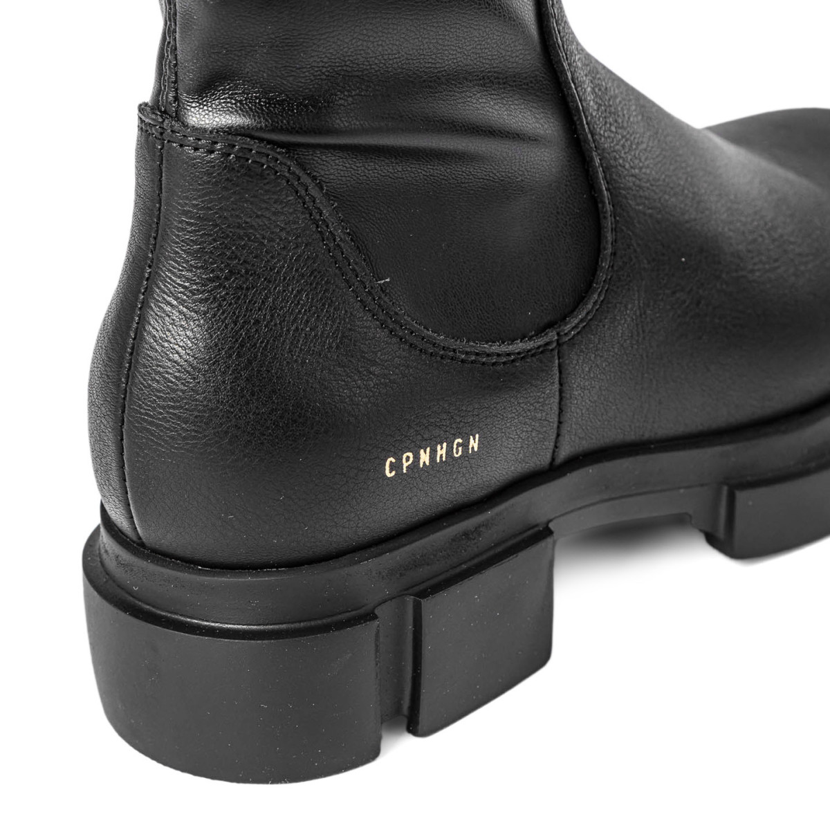 STIVALI CON SUOLA PLATFORM