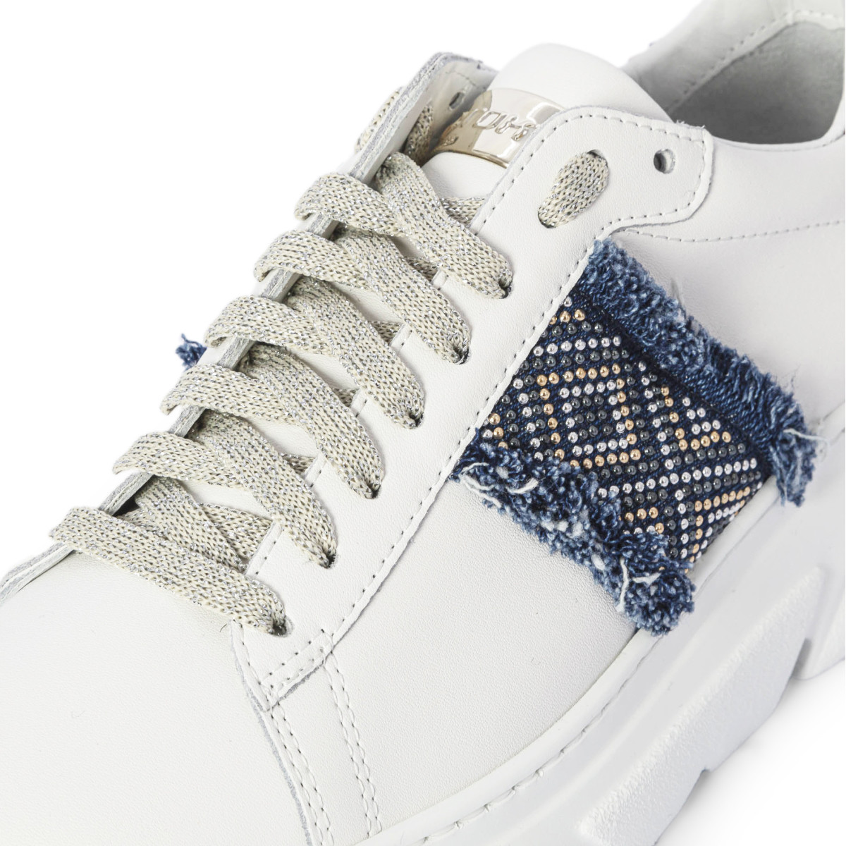 SNEAKERS CON DETTAGLI DENIM