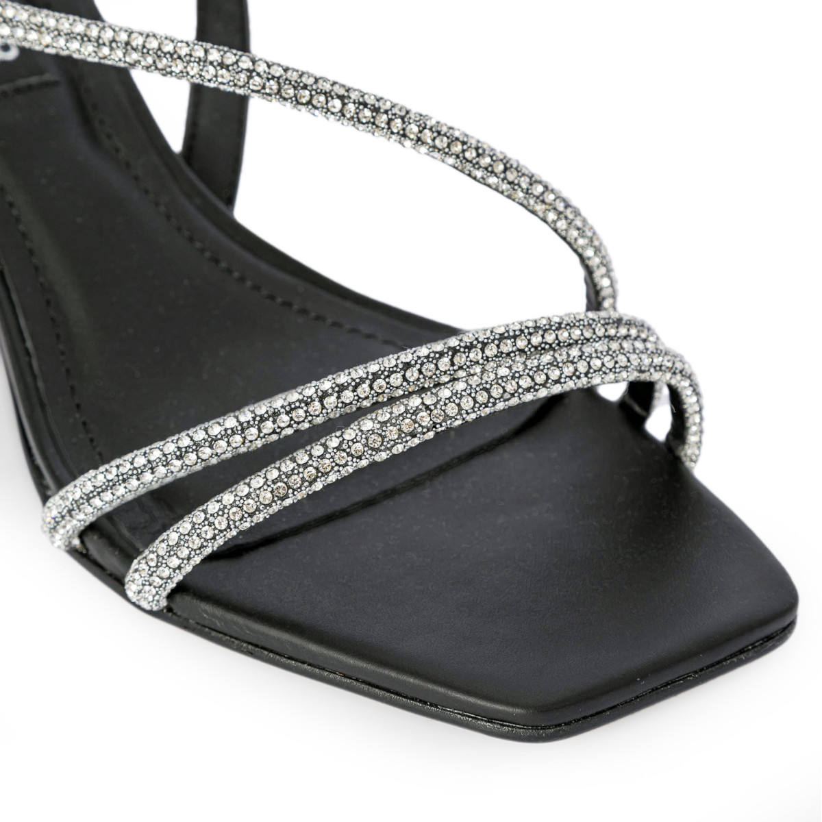 SANDALI CON TACCO GROSSO E STRASS
