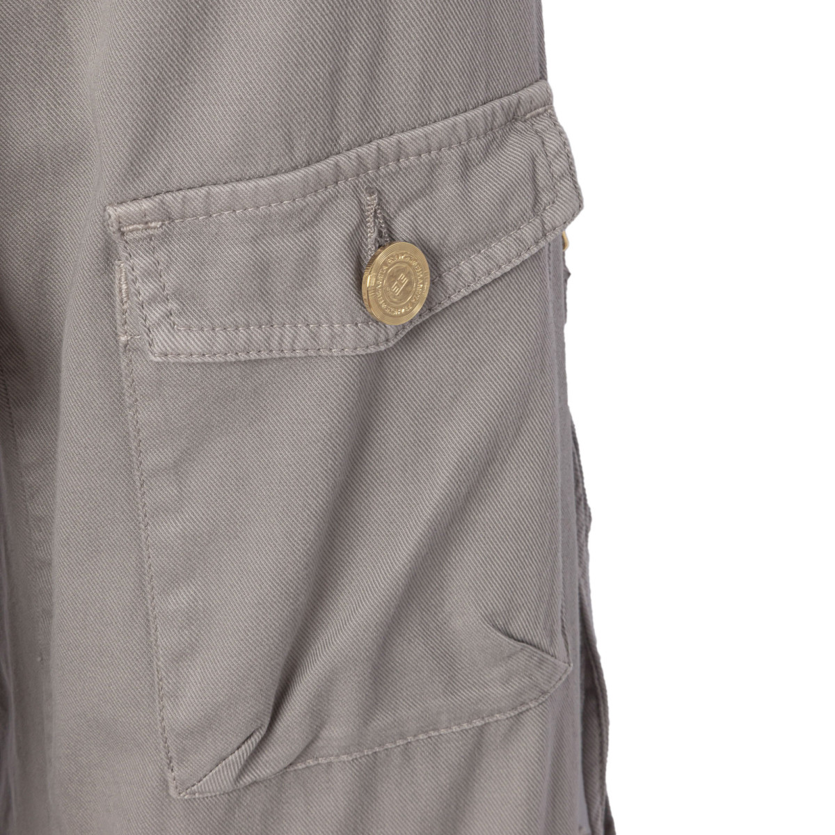 JEANS CARGO CON LACCI