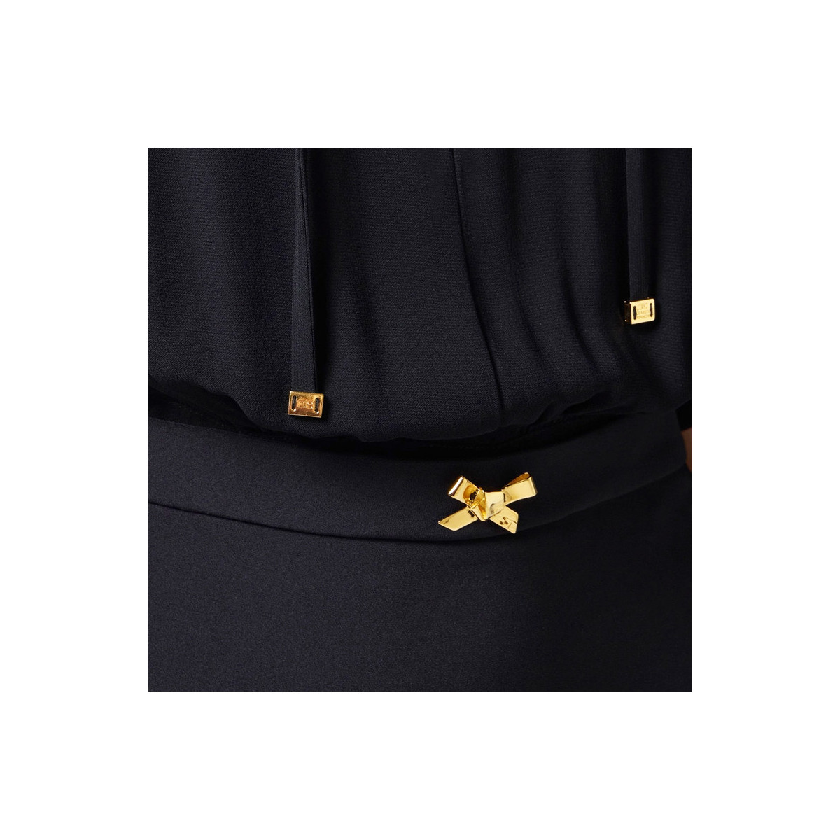 ABITO IN CREPE CON LACCI IN GEORGETTE