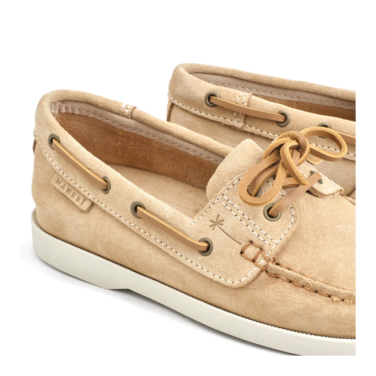 BOAT SHOES